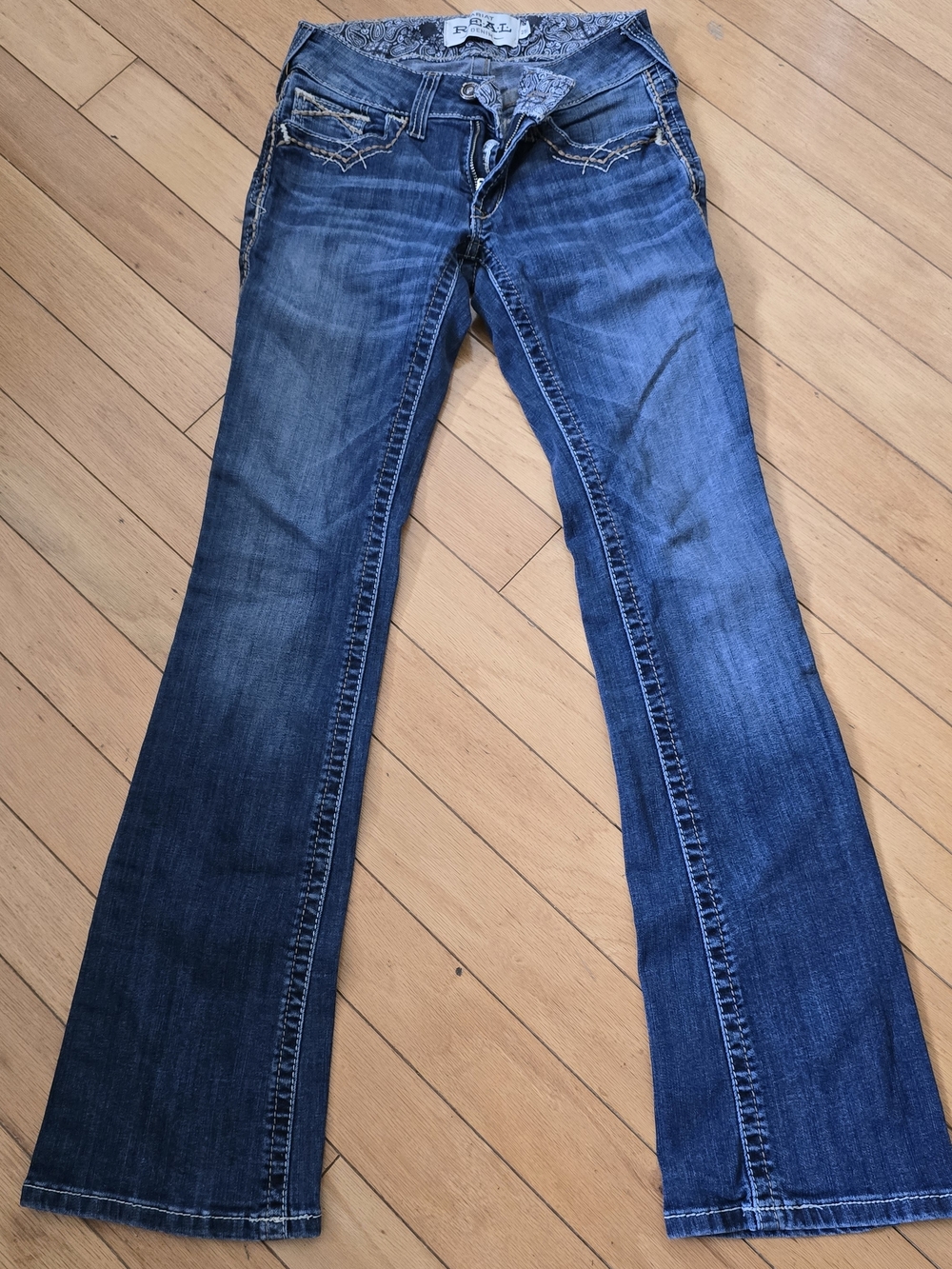 Ariat Women's Flared Jeans in Medium Blue Denim